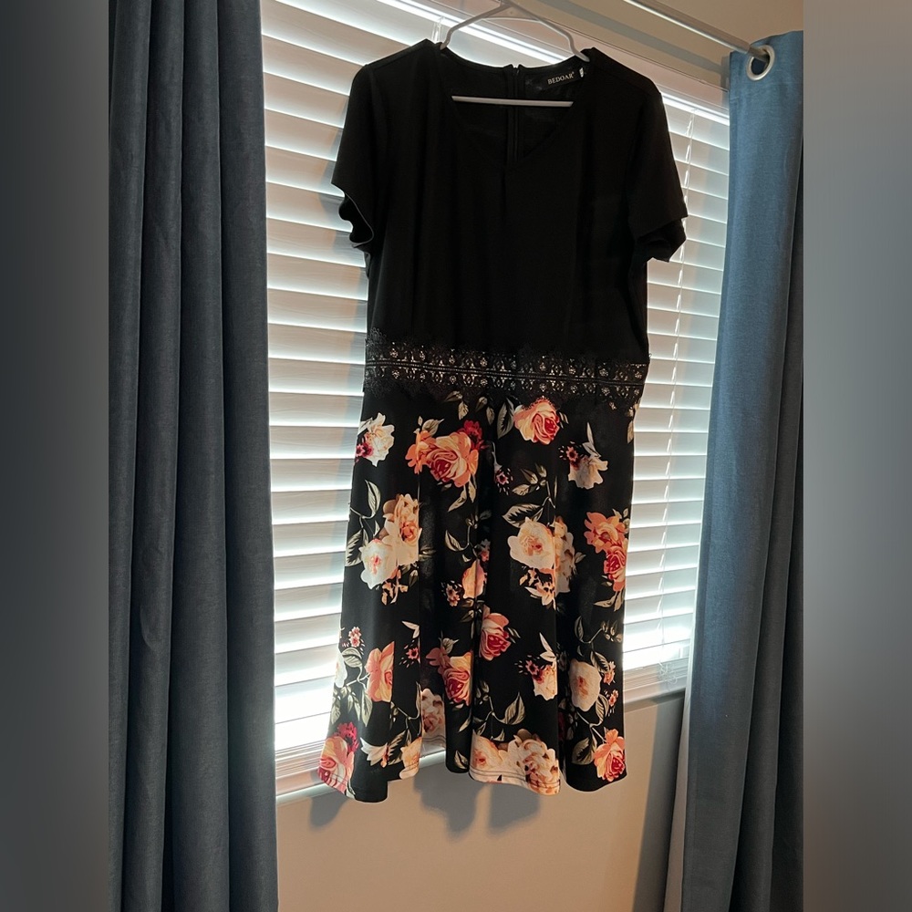 Short dress